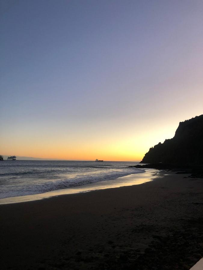 Pequeno Paraiso Frente Al Mar Playa Chica 圣克鲁斯-德特内里费 外观 照片